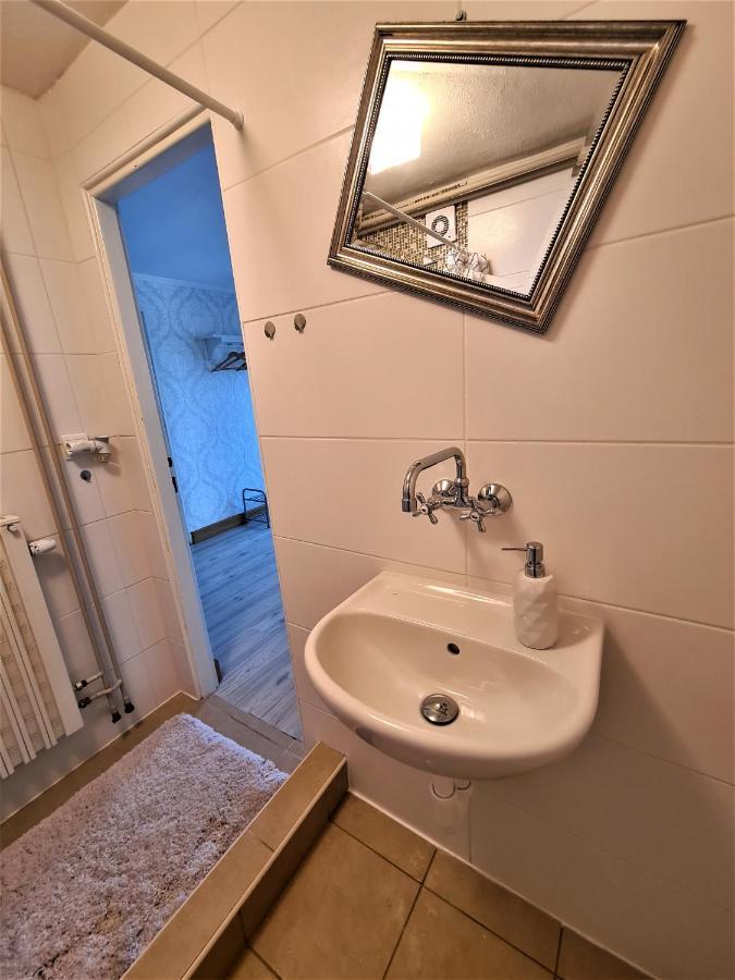 Apartman Prace Apartment Exterior photo