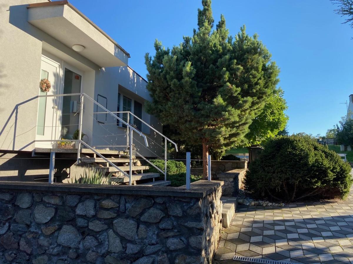 Apartman Prace Apartment Exterior photo
